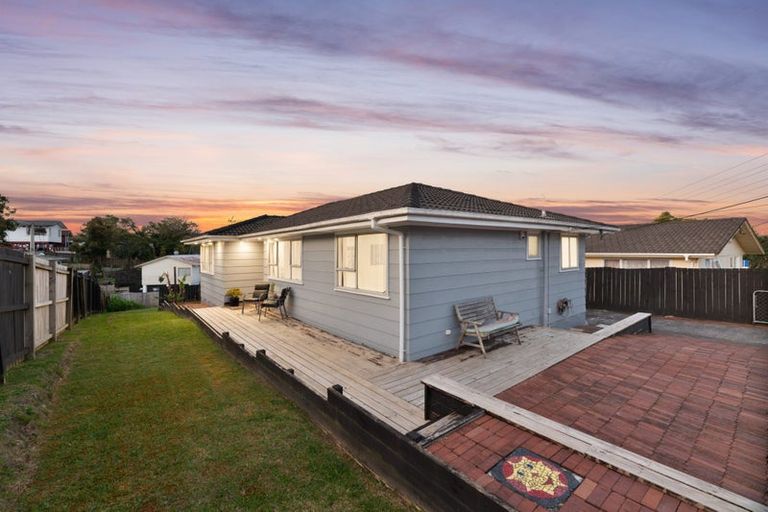 Photo of property in 12 Helena Street, Massey, Auckland, 0614