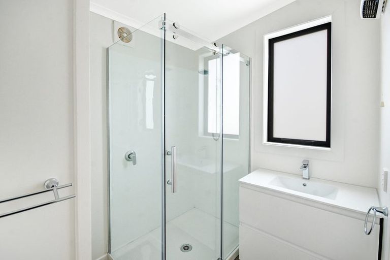 Photo of property in 4 Cross Street, Milton, 9220