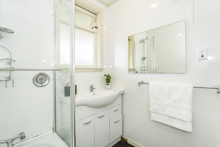 Photo of property in 15 Hanlon Street, Halfway Bush, Dunedin, 9010