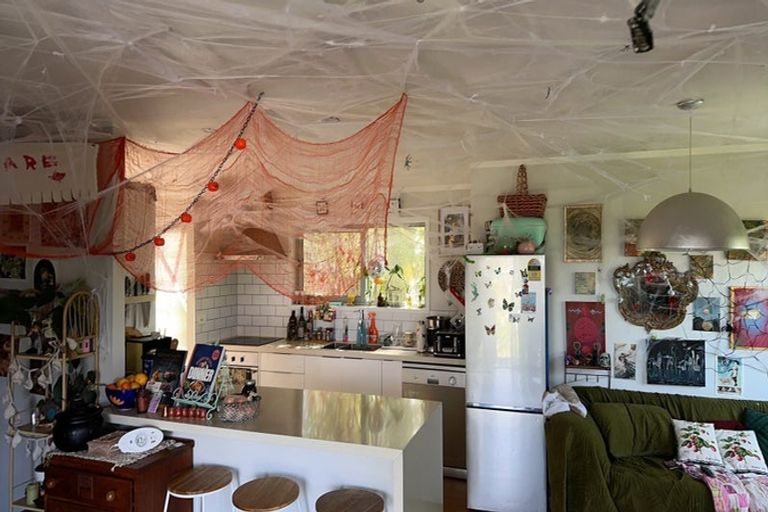 Photo of property in 17 Sispara Place, Beach Haven, Auckland, 0626