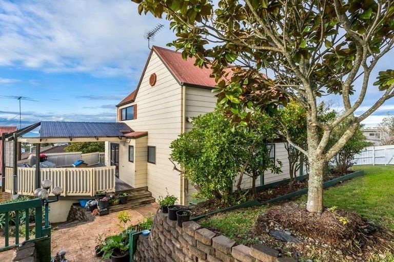 Photo of property in 54 Brightside Road, Stanmore Bay, Whangaparaoa, 0932