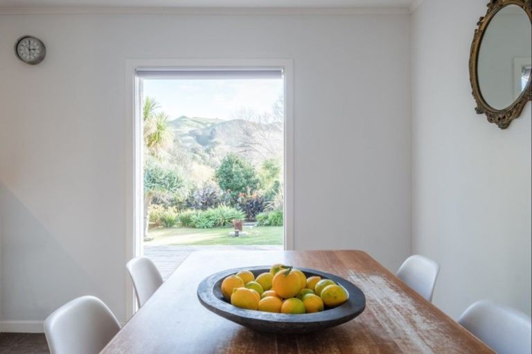 Photo of property in 30 Lysnar Street, Okitu, Gisborne, 4010