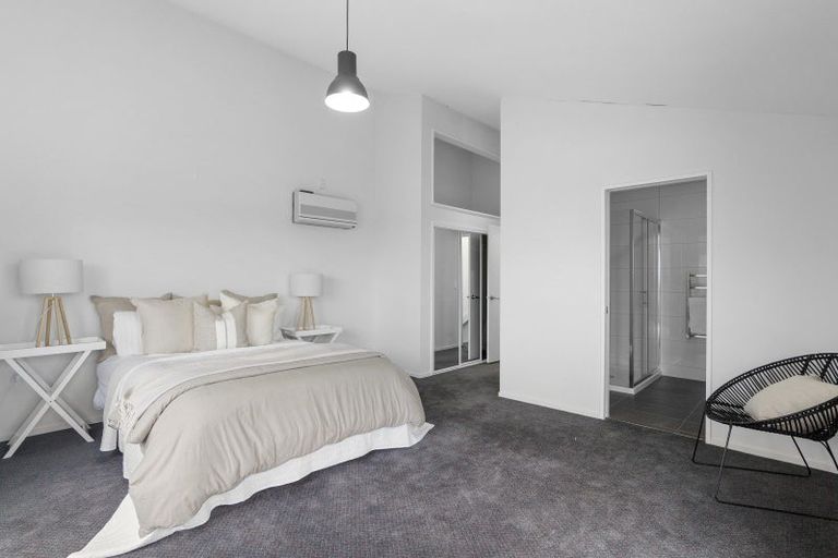 Photo of property in 17 Brigid Place, Mount Pleasant, Christchurch, 8081