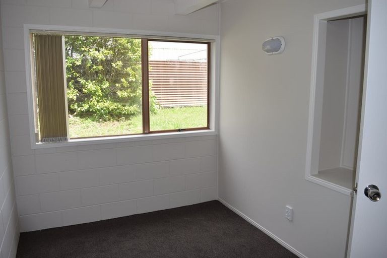 Photo of property in 1/82 Pah Road, Papatoetoe, Auckland, 2025