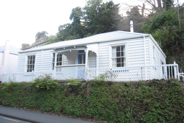 Photo of property in 21 Milton Road, Bluff Hill, Napier, 4110