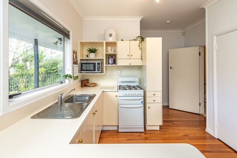 Photo of property in 20 Great North Road, Saint Johns Hill, Whanganui, 4500