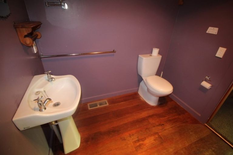 Photo of property in 19 Martin Street, Palmerston North, 4414