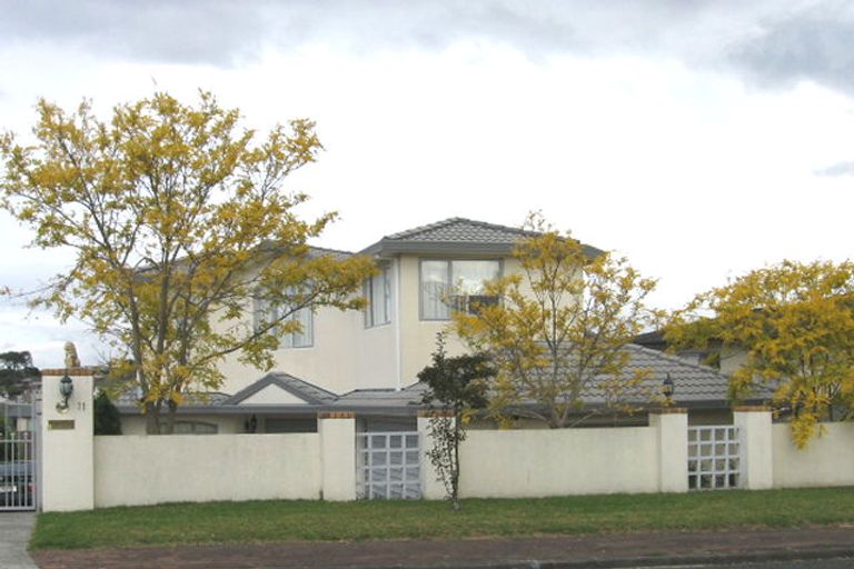 Photo of property in 11 Reflection Drive, West Harbour, Auckland, 0618