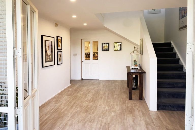 Photo of property in 39 Emlyn Place, Torbay, Auckland, 0630