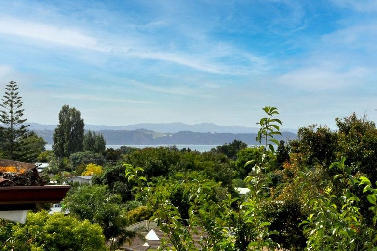 Photo of property in 3/840 Whangaparaoa Road, Manly, Whangaparaoa, 0930