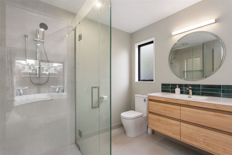 Photo of property in 5a Taylors Avenue, Bryndwr, Christchurch, 8052