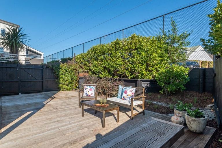 Photo of property in 74 Niu Lane, Te Atatu South, Auckland, 0610