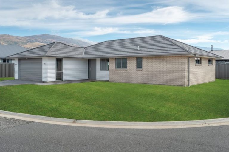 Photo of property in 9 Electric Place, Cromwell, 9310