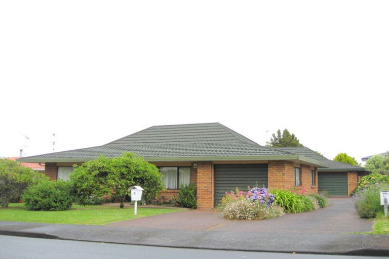 Photo of property in 1/8 Sunnypark Avenue, Rosehill, Papakura, 2113