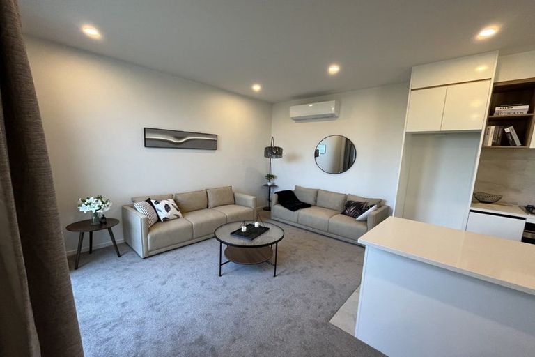 Photo of property in 1/535 Swanson Road, Ranui, Auckland, 0612