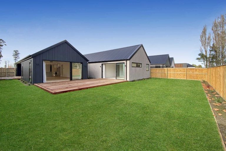 Photo of property in 55 Tulett Park Drive, Casebrook, Christchurch, 8051