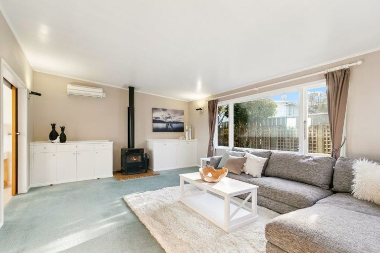 Photo of property in 5 Kau Kau Way, Ngaio, Wellington, 6035