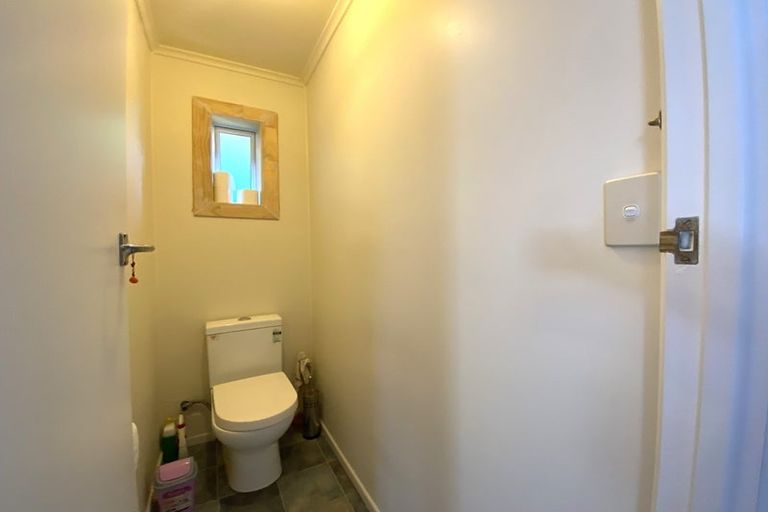 Photo of property in 18 Kelkirk Street, Kelston, Auckland, 0602