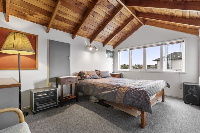 Photo of property in 62 Vauxhall Road, Devonport, Auckland, 0624