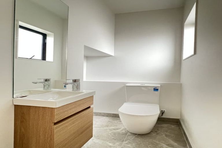 Photo of property in 105e Bond Crescent, Forrest Hill, Auckland, 0620