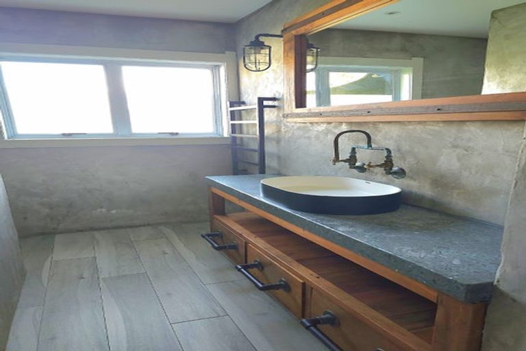 Photo of property in 36 Shoemaker Road, Waipu, 0510