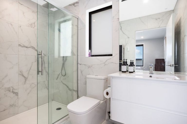 Photo of property in 29a Waitaria Terrace, Aotea, Porirua, 5024