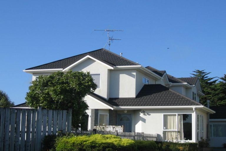 Photo of property in 13b Westridge, Camborne, Porirua, 5026