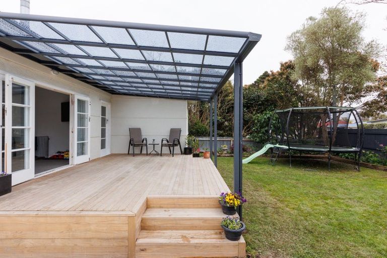 Photo of property in 68 Pahiatua Street, Hokowhitu, Palmerston North, 4410