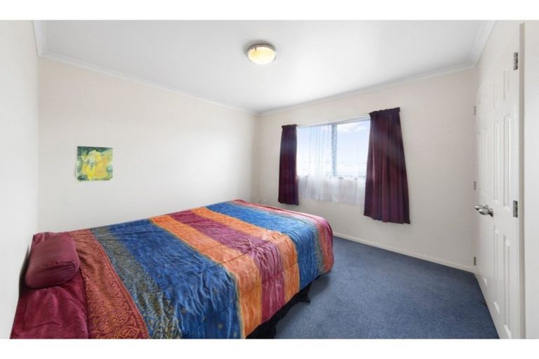 Photo of property in 12 Paloma Court, Hillpark, Auckland, 2102