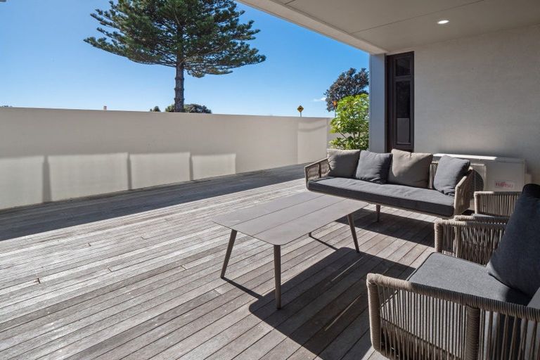 Photo of property in Vivaldi Apartments, 2/48 Marine Parade, Mount Maunganui, 3116