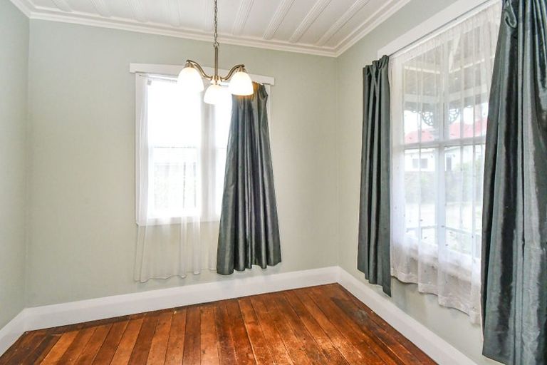 Photo of property in 120 Settlement Road, Papakura, 2110