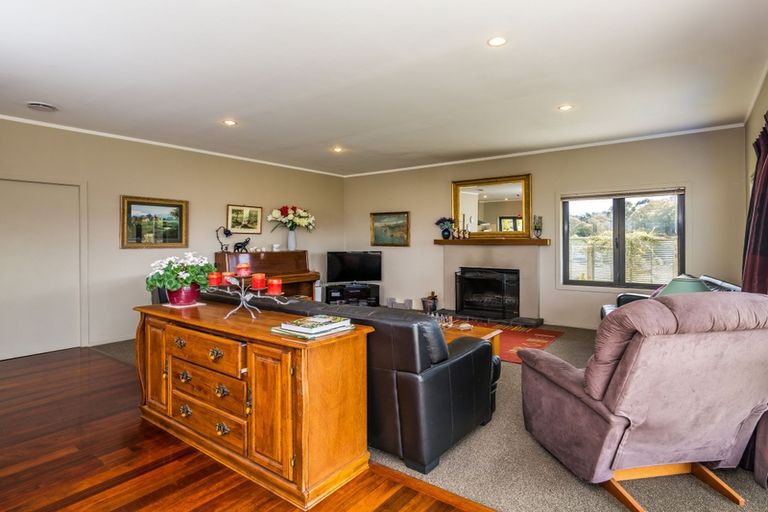 Photo of property in 108 Acacia Heights Drive, Acacia Bay, Taupo, 3385