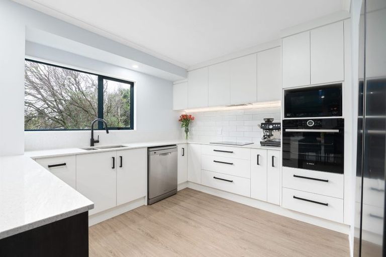 Photo of property in 114b Sandwich Road, St Andrews, Hamilton, 3200