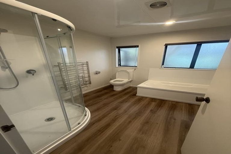 Photo of property in 6 Seagull Place, Whitby, Porirua, 5024