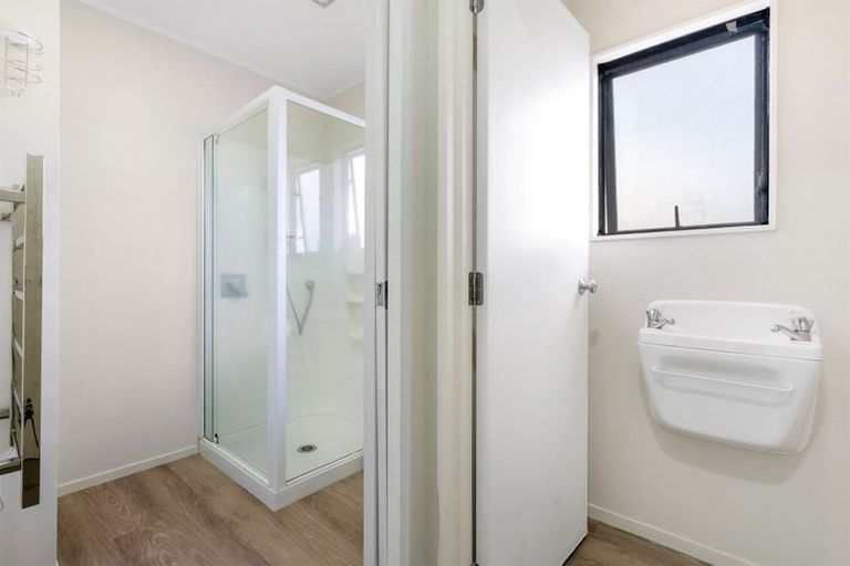 Photo of property in 2/160 Archers Road, Glenfield, Auckland, 0629