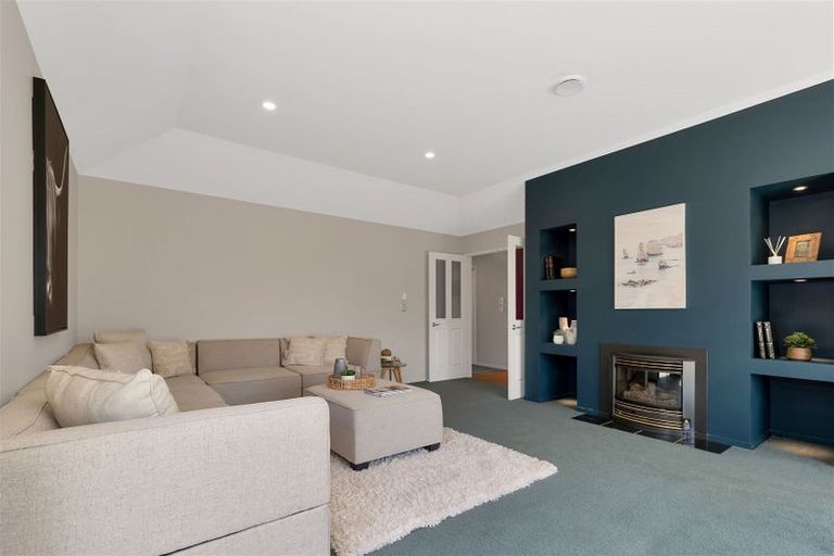 Photo of property in 2 Hillview Place, Amberley, 7410