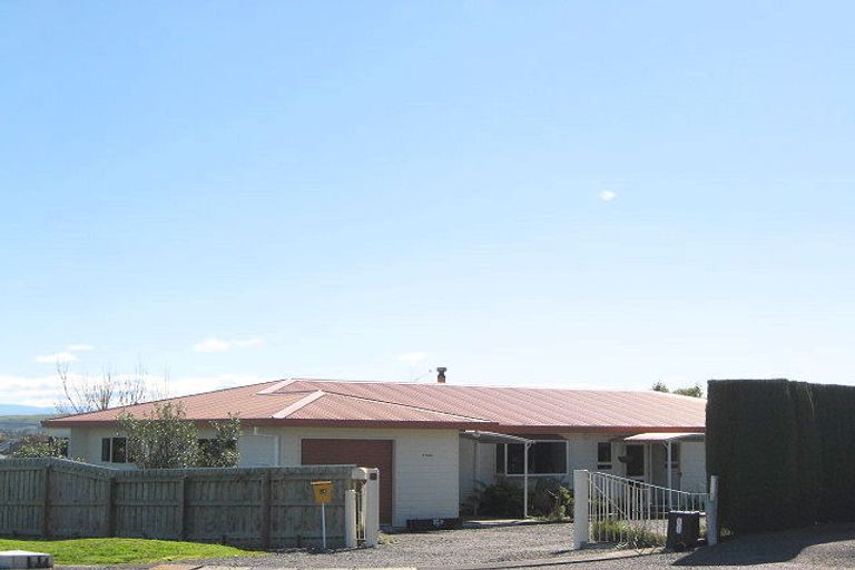 Photo of property in 12 Eden Terrace, Waipukurau, 4200