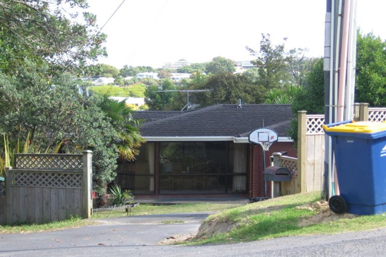 Photo of property in 512 Beach Road, Murrays Bay, Auckland, 0630