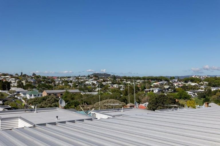 Photo of property in 1d/2 Dickens Street, Grey Lynn, Auckland, 1021