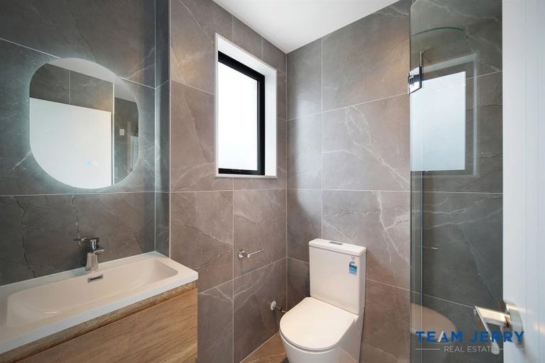 Photo of property in 35 Survila Street, Papakura, 2110