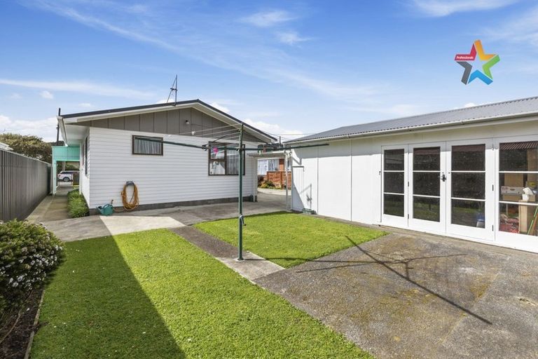 Photo of property in 73 Karamu Crescent, Wainuiomata, Lower Hutt, 5014