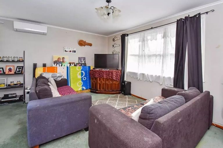 Photo of property in 1a Barrie Avenue, Papatoetoe, Auckland, 2025