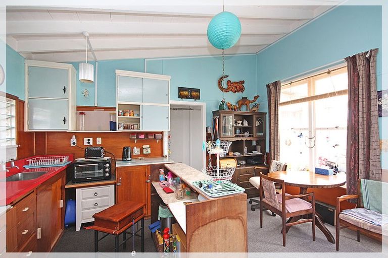 Photo of property in 6 Andrews Street, Foxton Beach, Foxton, 4815