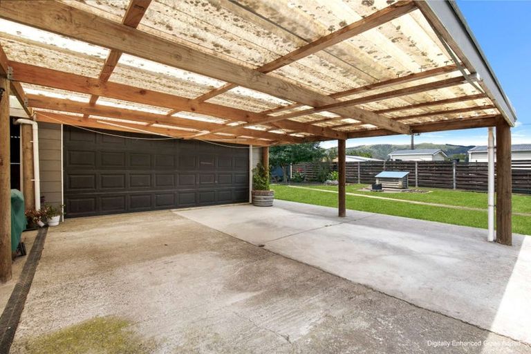 Photo of property in 11 Bovis Street, Shannon, 4821