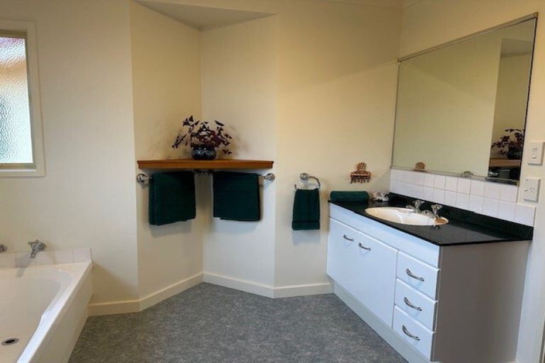 Photo of property in 11 Kaimata Road, Bay View, Napier, 4182