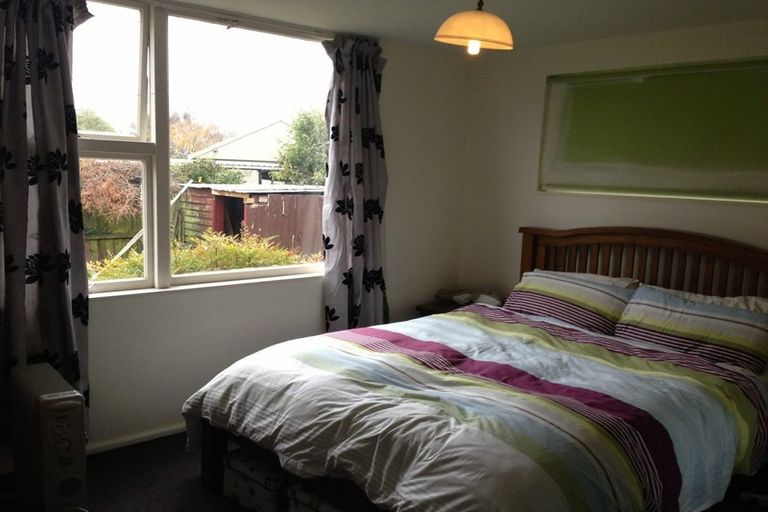 Photo of property in 348 Memorial Avenue, Burnside, Christchurch, 8053