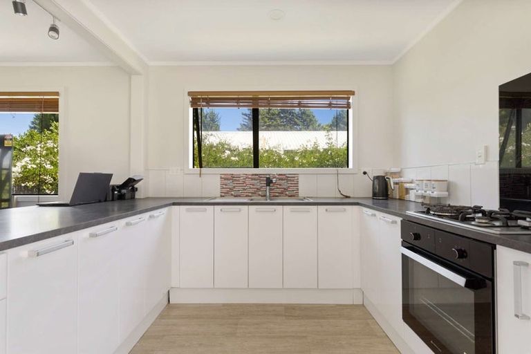 Photo of property in 27 Totara Street, Edgecumbe, 3120