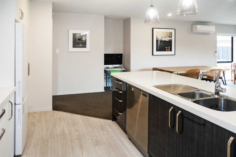 Photo of property in 32 Karere Avenue, Marshland, Christchurch, 8083