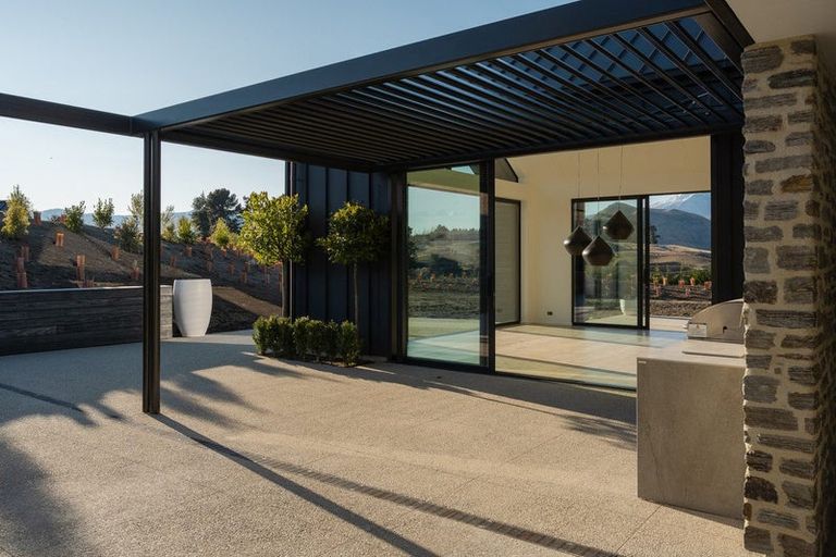 Photo of property in 207 Littles Road, Dalefield, Queenstown, 9371