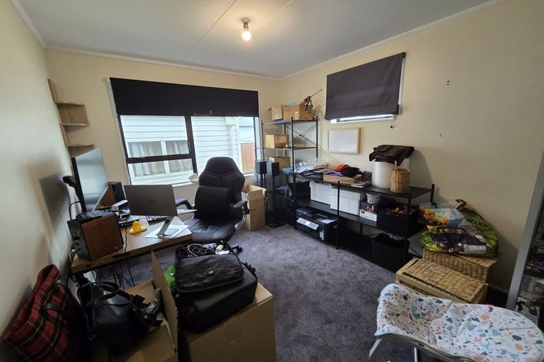 Photo of property in 13 Alton Grove, Masterton, 5810